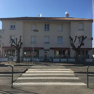 Le Logis Dauphinois Hotel Roussillon (Isere)